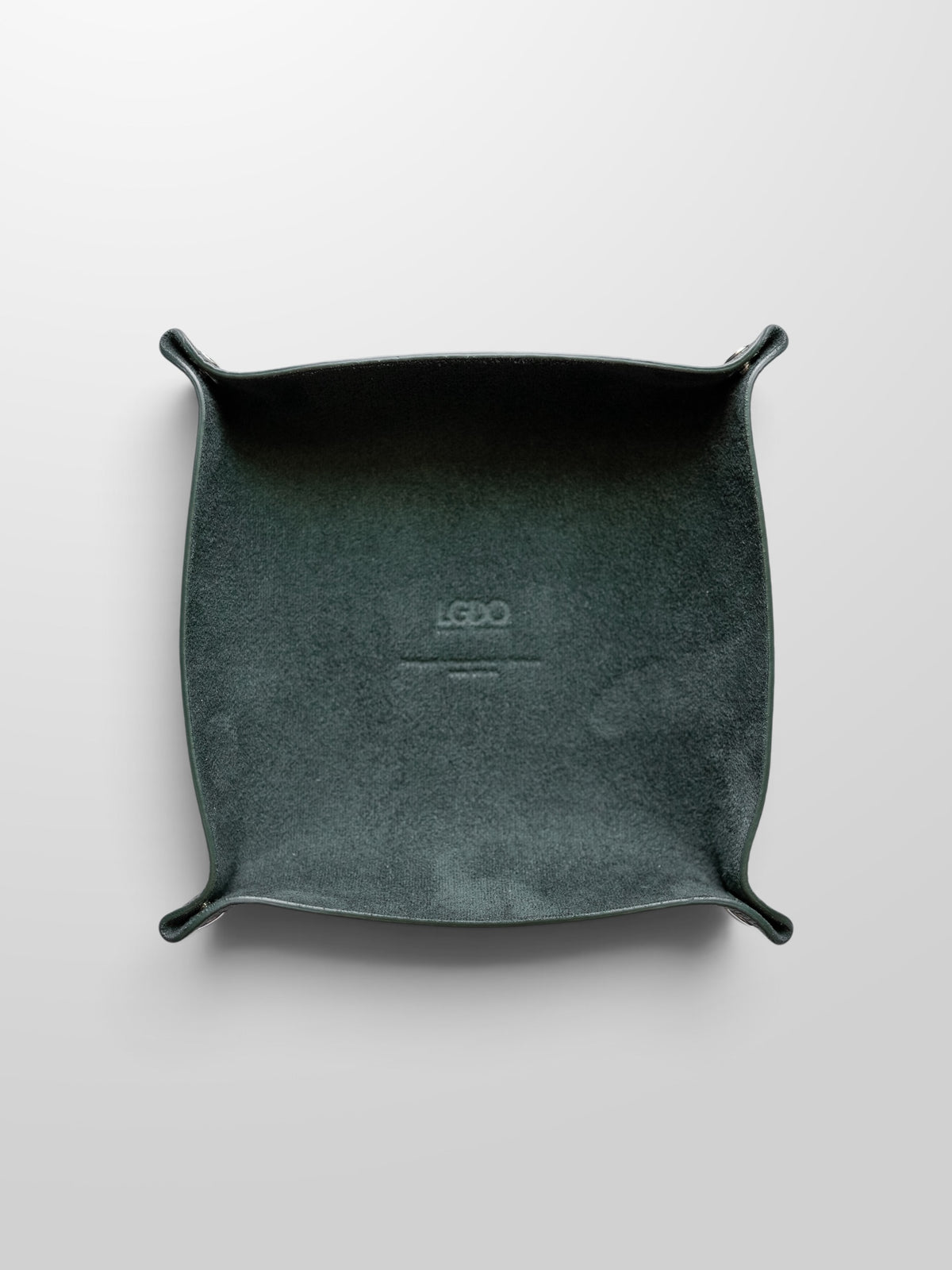 Black leather valet tray assembled, with Legacy Green painted edges